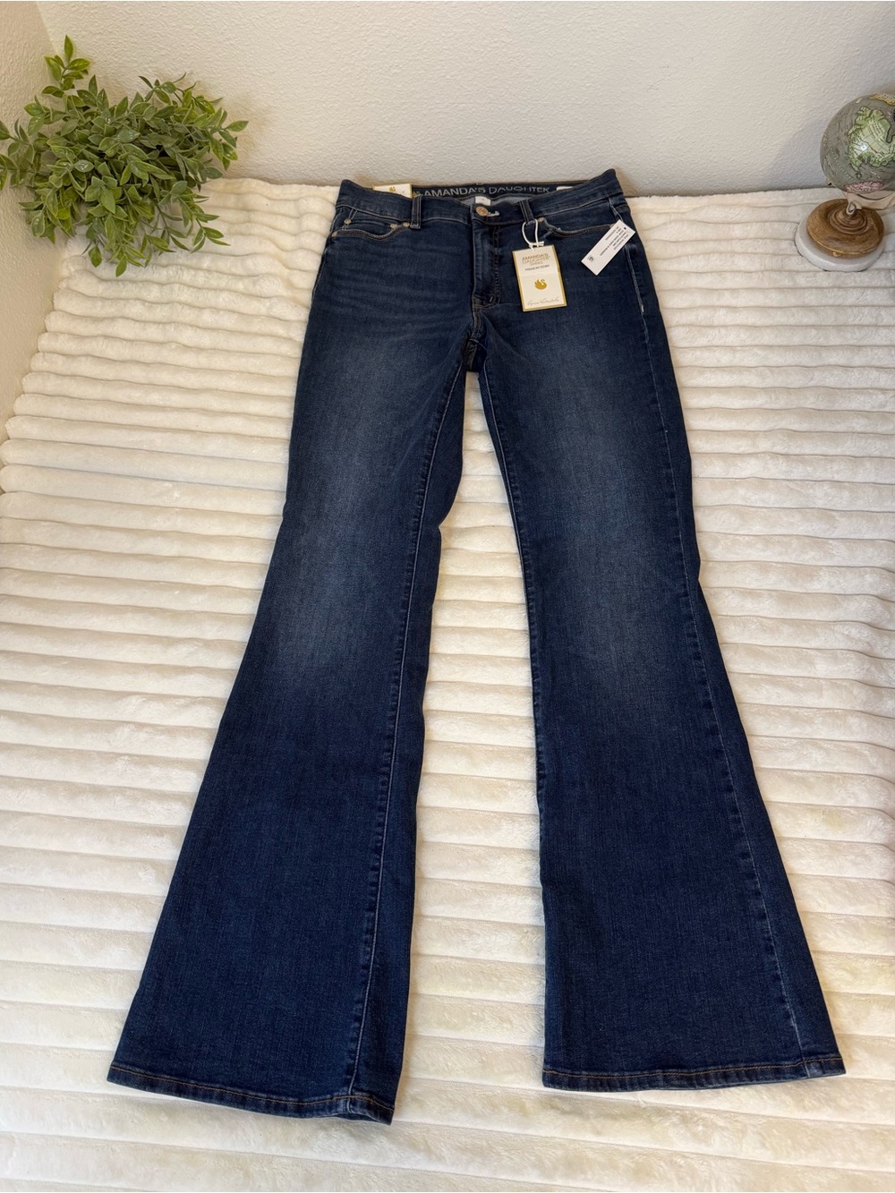 Gloria Vanderbilt Dakota flare leg jeans size 6